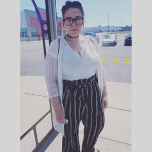 Meet your Posher, Melissa